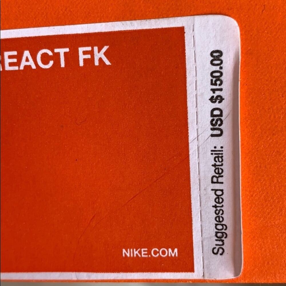 NIKE Epic React Phantom Flyknit in Melon Running Sneakers Size 6.5 Women’s - Picture 4 of 4